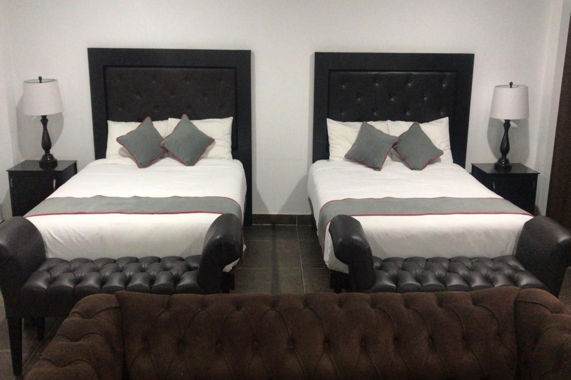 Collection O Hotel Nueva Escocia, 普埃布拉 外观 照片